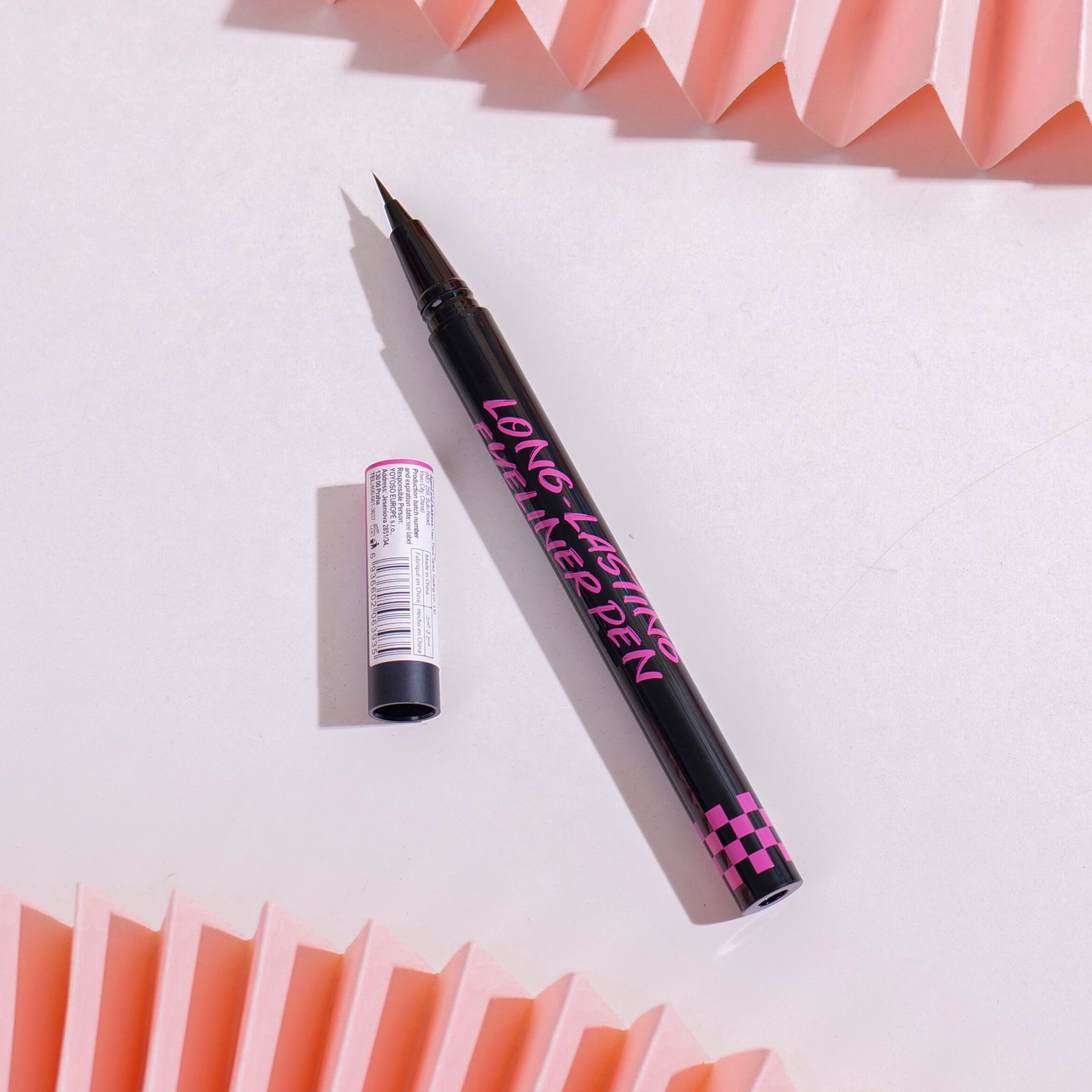 Eyeliner in penna altamente pigmentato a lunga tenuta - Marrone